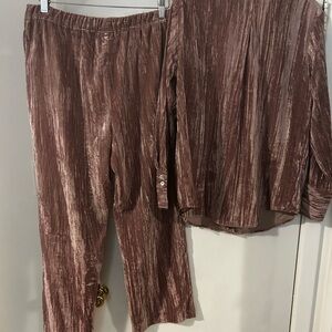 Woman top and bottom set color pale pink